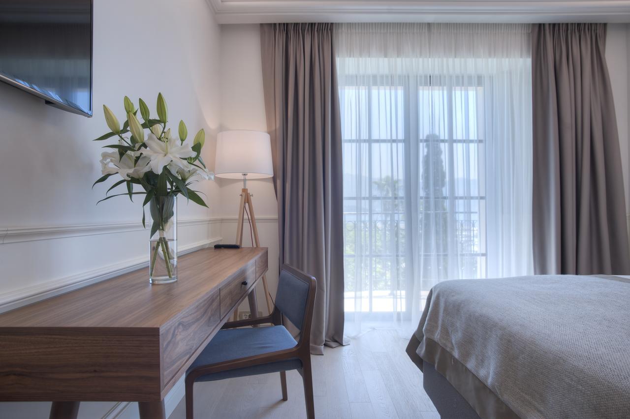 Hotel Majestic Budva Eksteriør bilde