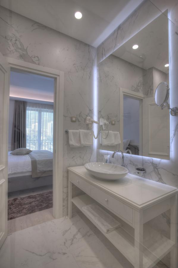 Hotel Majestic Budva Eksteriør bilde