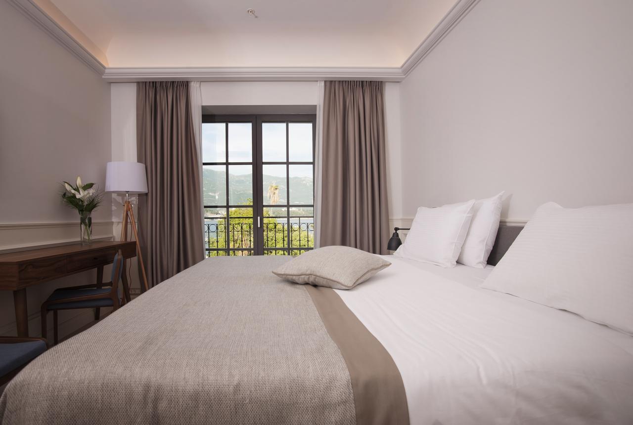 Hotel Majestic Budva Eksteriør bilde